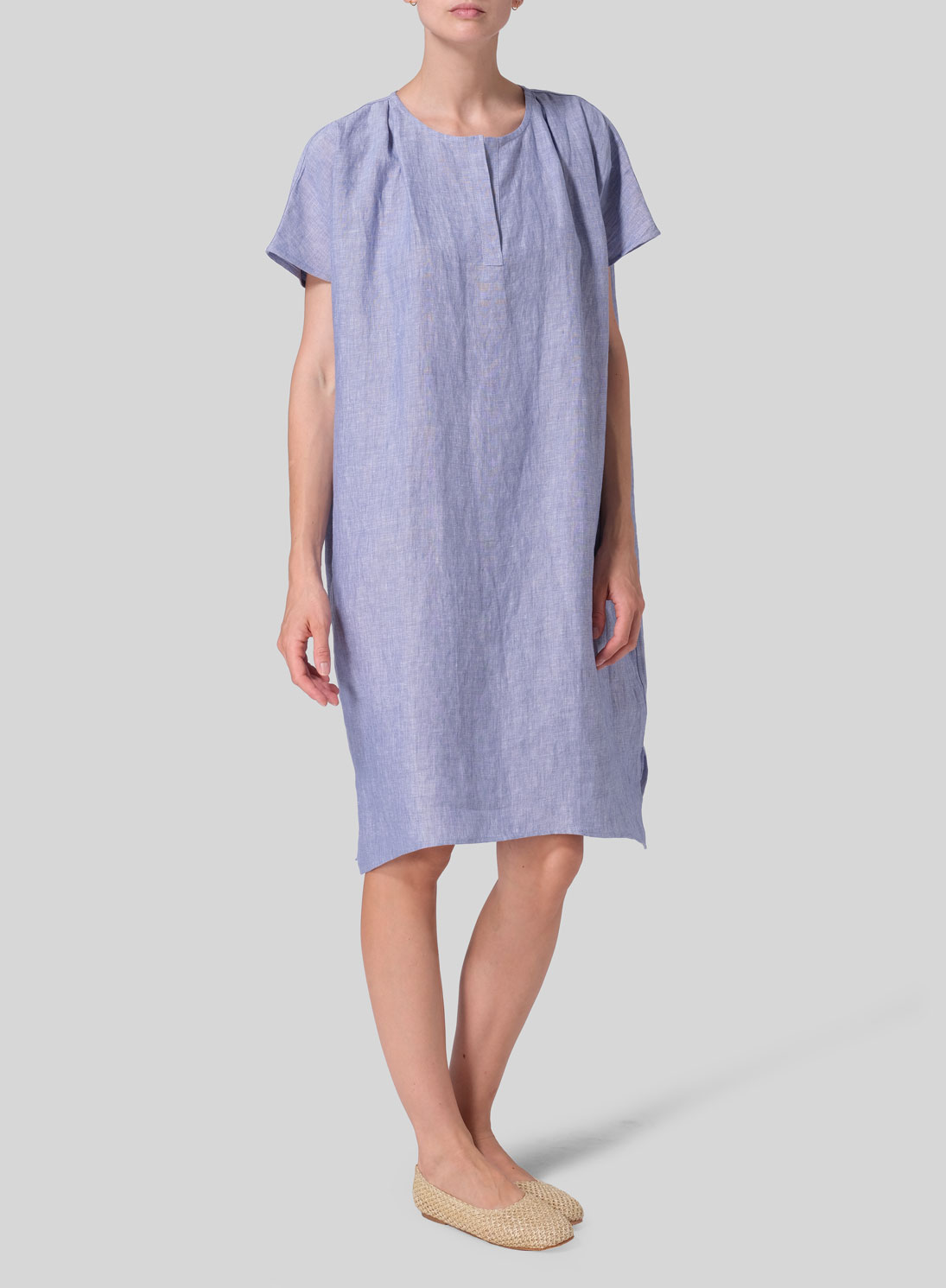 Linen Straight Cut V-neck Pleated Tunic