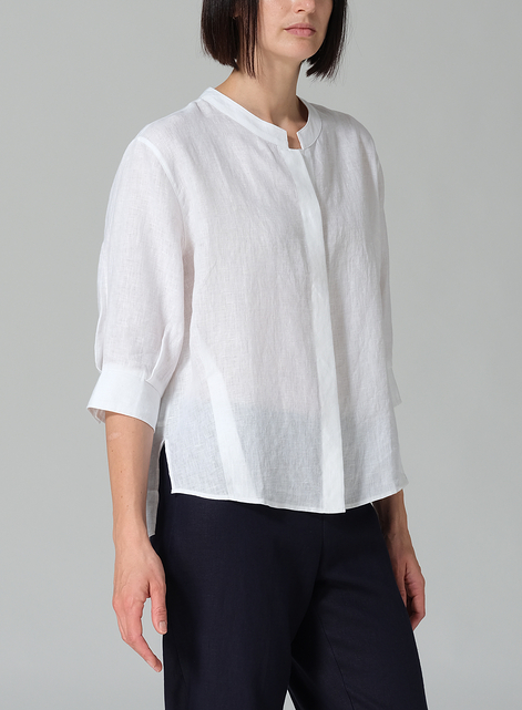 Linen Back Keyhole Blouse