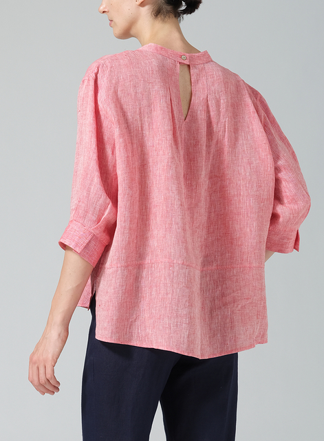 Linen Back Keyhole Blouse