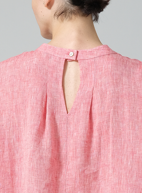 Linen Back Keyhole Blouse