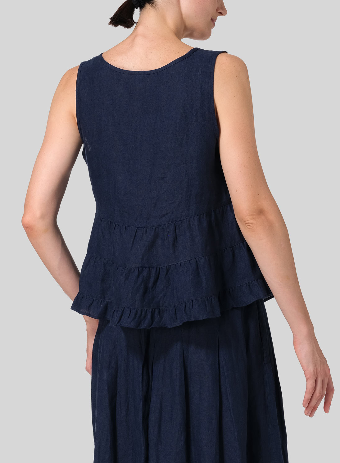 Linen Sleeveless Pleated Blouse