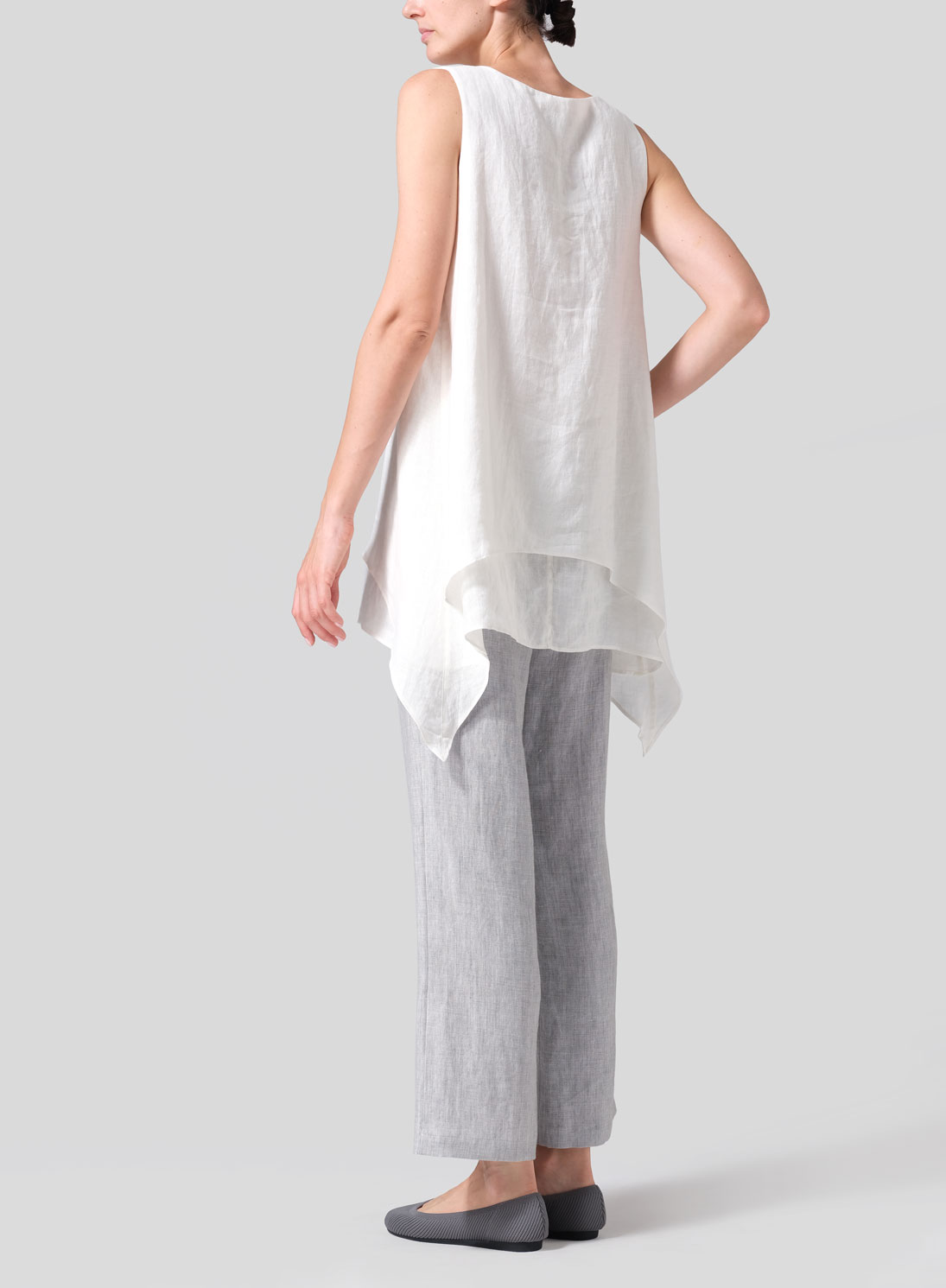 Linen Sleeveless Layered Lightweight Top